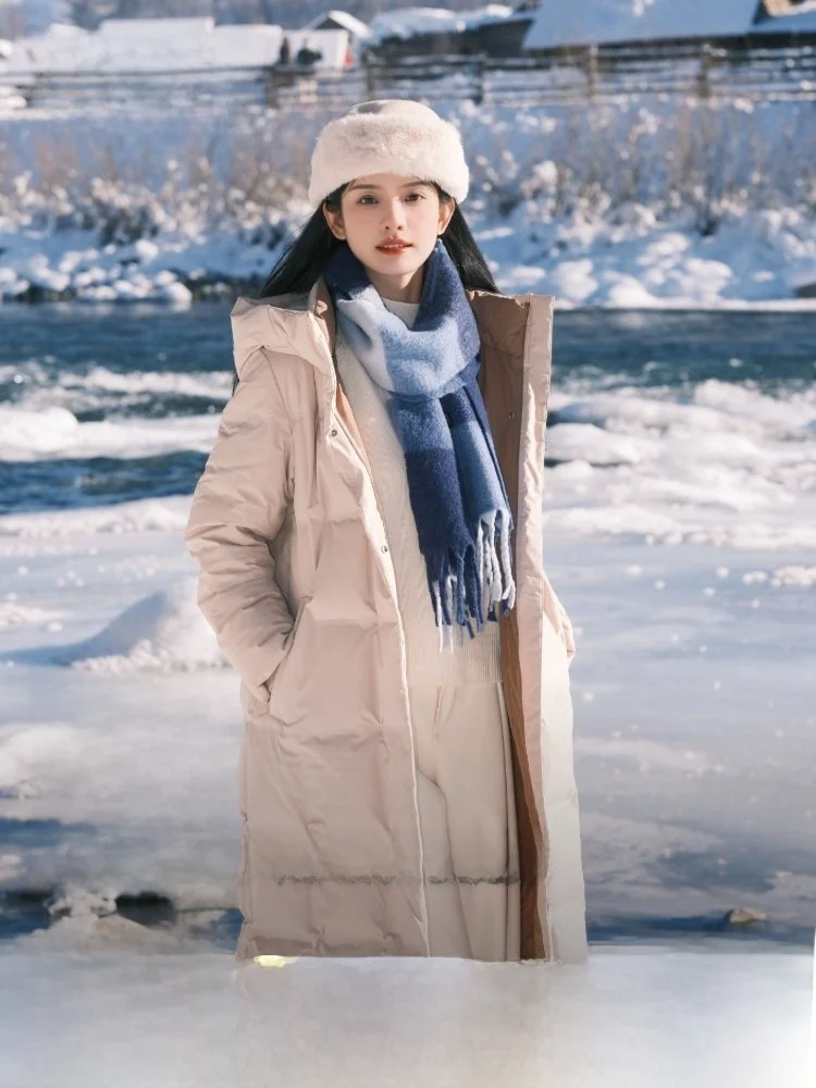 

Bosideng 90 down Goose Long Hooded Women's Jaet Slim Fit Warm Outerwear Polyester Fiber Zipper Closure Winter Coat