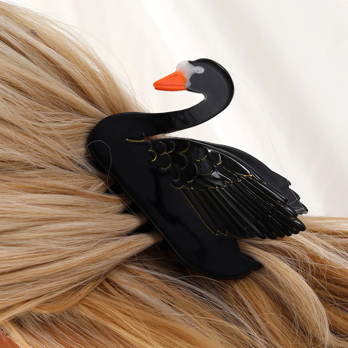 1pc Acrylic Elegant Swan Hair Clip Back Head Hair Clip Non-slip Shark Claw Hair Accessories For Women