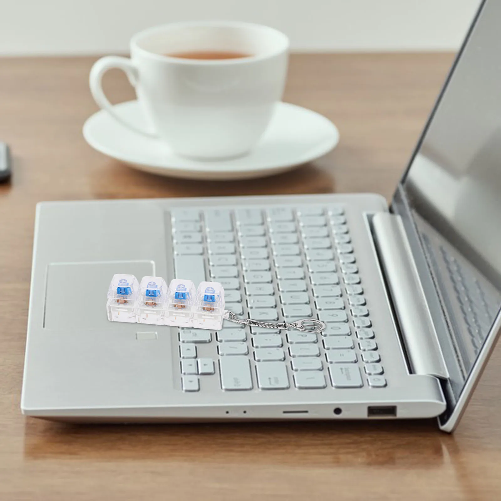 

4 Hole Keychain Pendant Multipurpose Keyboard Key Ring for Keychain Decoration Desktop Bag Charm Novelty Keyboard Key Chain