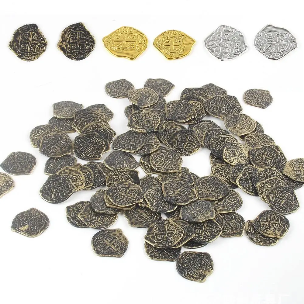 100 Stück Gold Silber Halloween Piraten Schatz Münzen Festival Ornament 3.7*3,5 cm Spielzeug Münzen Party liefert Foto Requisiten