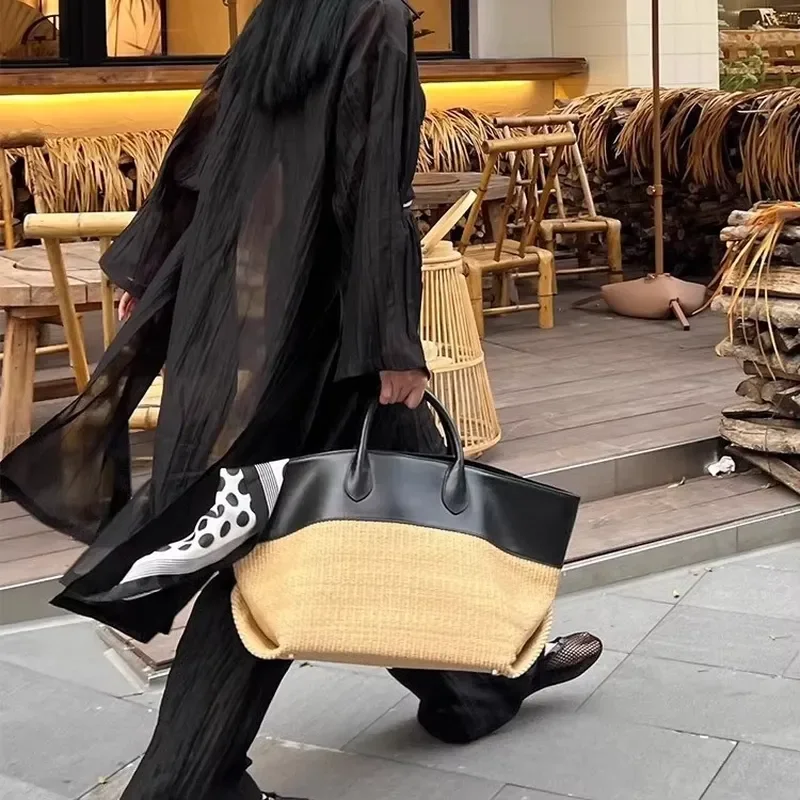 2025 new summer women's hand-woven wine leaf grass tote bag large-capacity color block, open polyester lining, suitable for