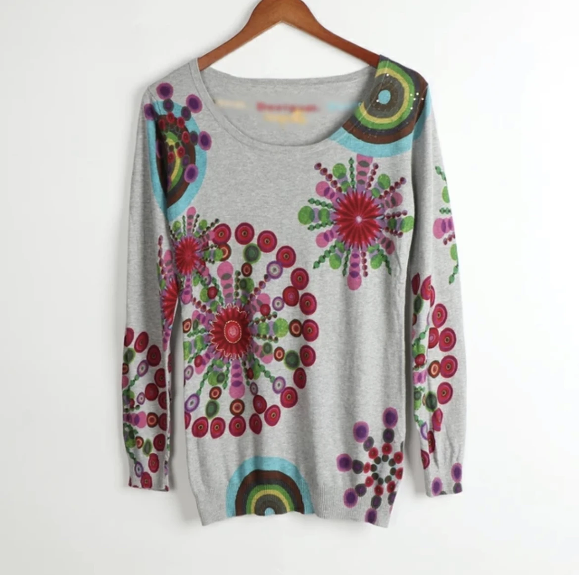 Foreign trade Spain female knitted sweater printing heavy embroidery round neck long sleeve sweater many styles