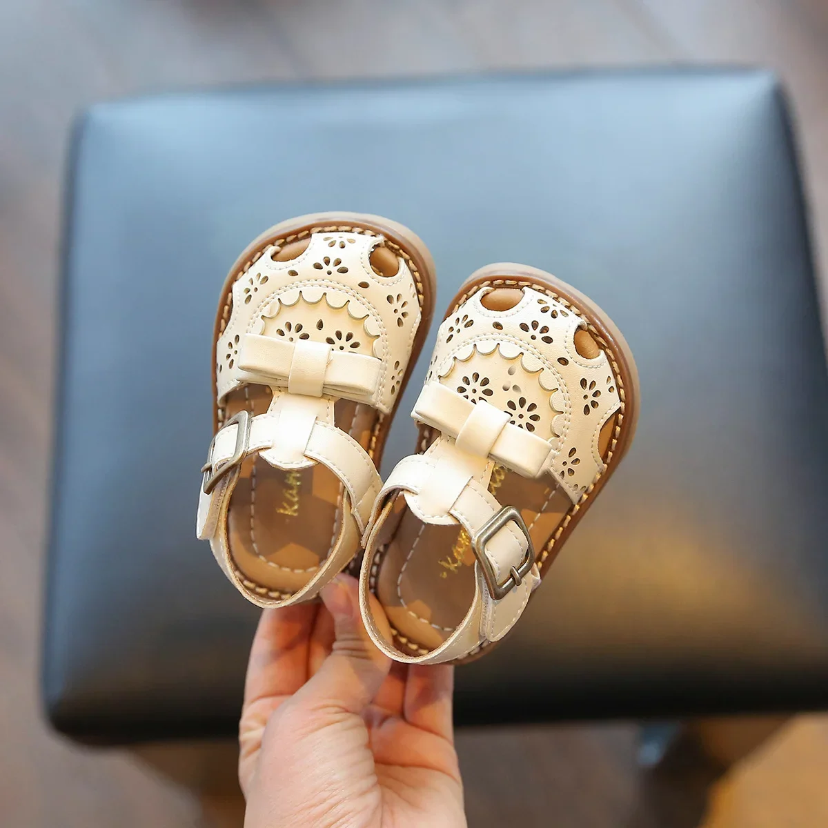 Sandalias para bebé y niña, zapatos para niño de 0 a 1 año, calzado para caminar con el tesoro, suela suave para preescolar