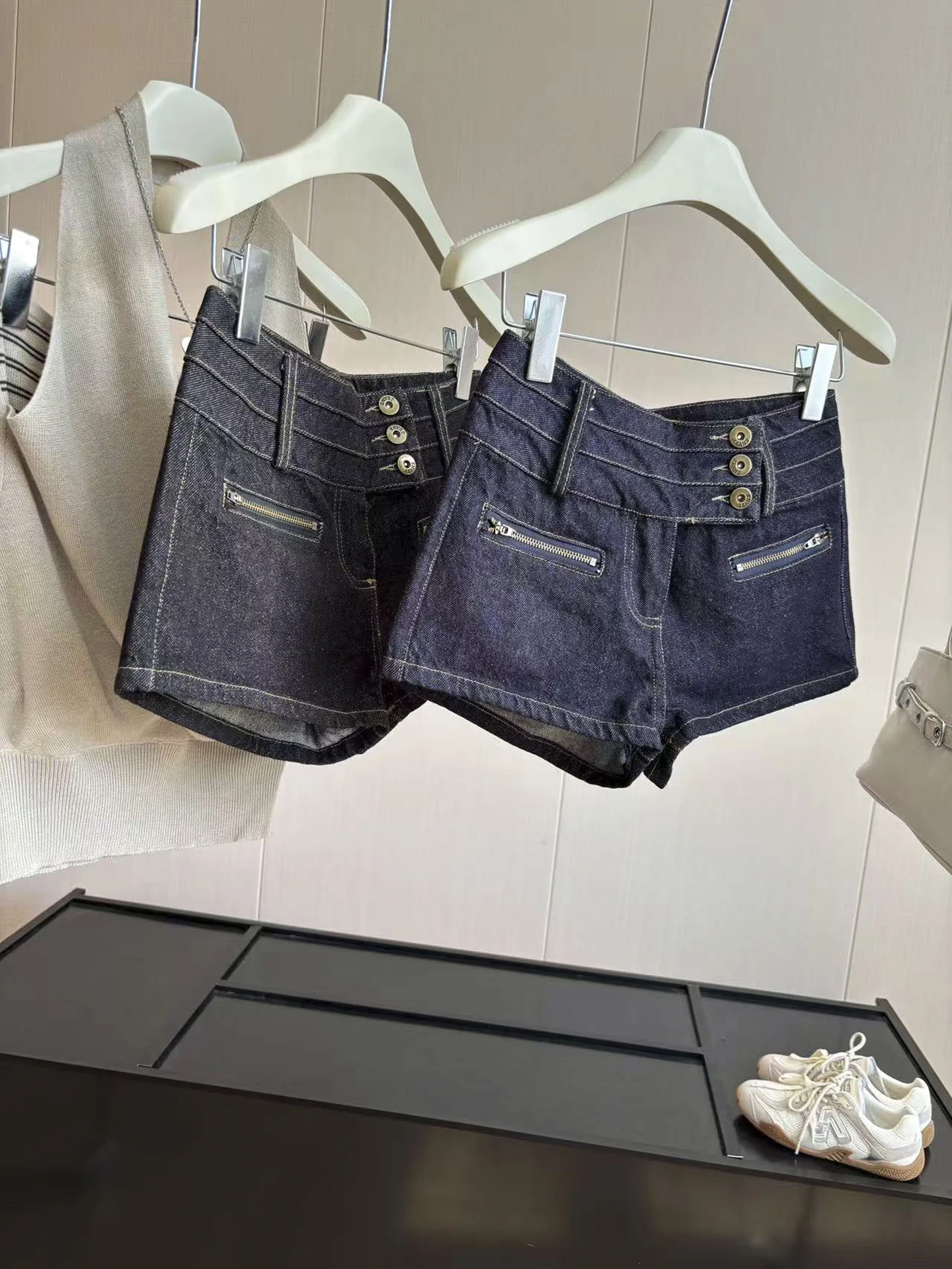 DIYI High Waist Denim Shorts Women's Autumn Multi-Buckle Decorative Design Slim A-Line Hot Pants American Spicy Girl Style
