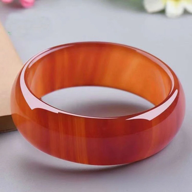 

Natural Red Agate Bracelet, Fashionable and Versatile Jewelry