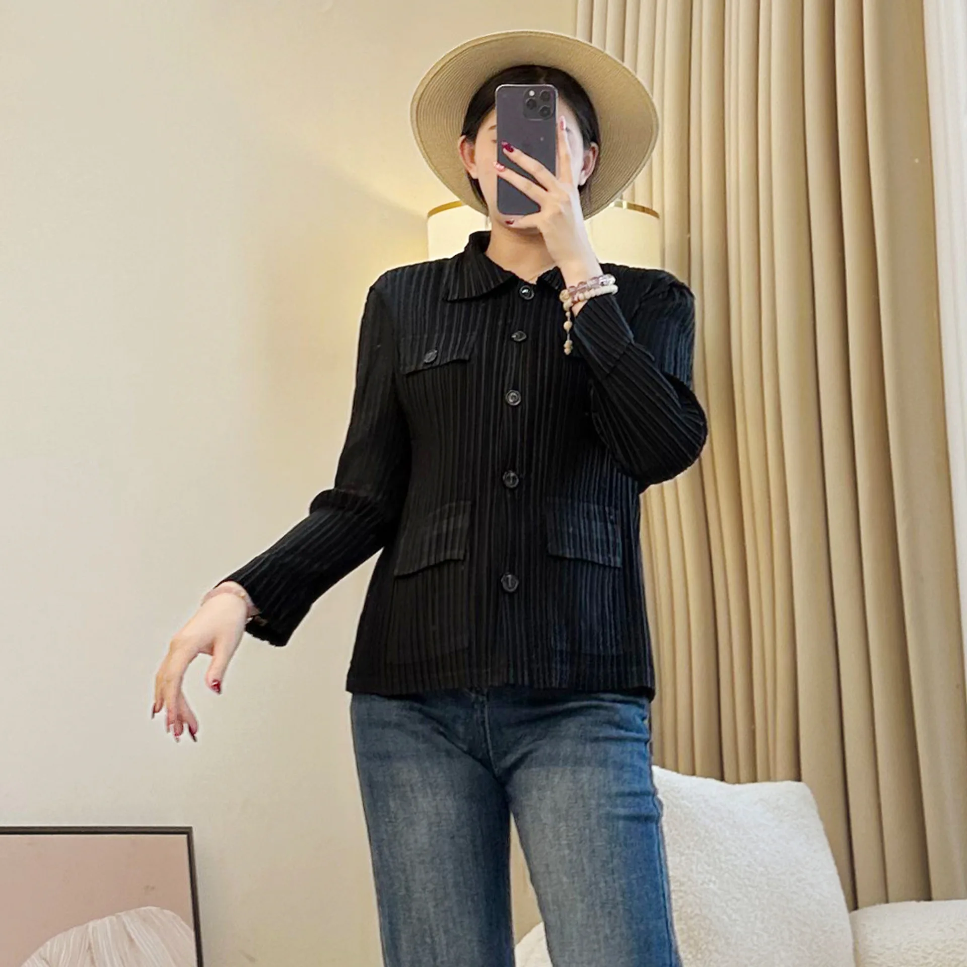 Camicia autunnale Miyake Nuova giacca a pieghe da donna Camicia di nicchia dal design monopetto da donna Top corto con temperamento