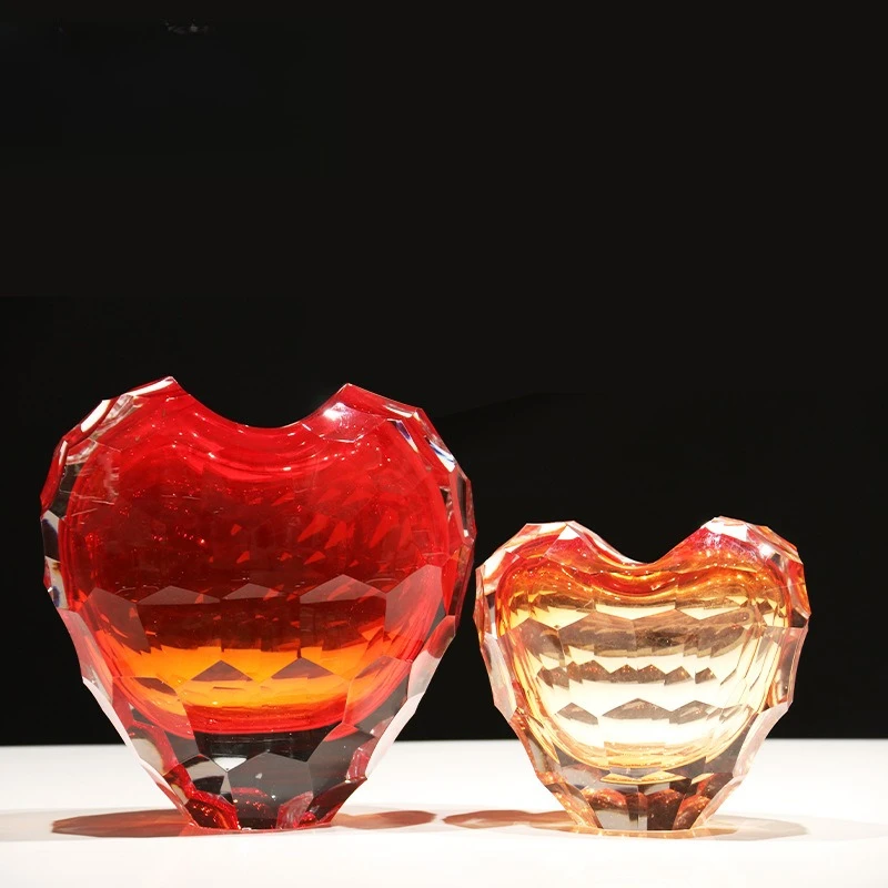 Heart Gradient Red Crystal Glass Vase Decorative Flower Container Suitable for Bedroom Bookcase Soft Furnishing