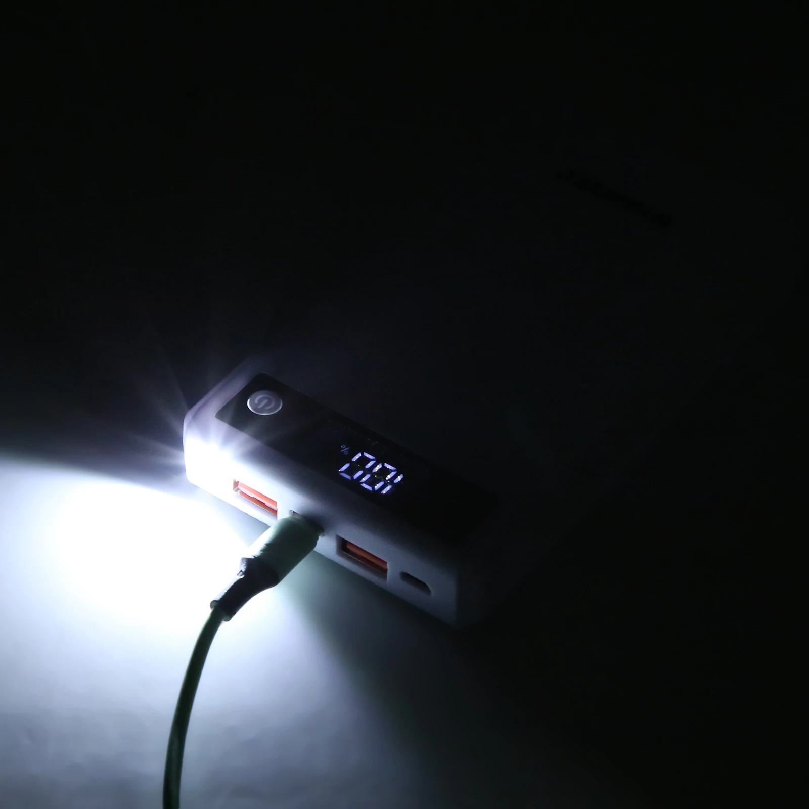 HAWEEL DIY 6x18650 Battery (Not Included) 4W Fast Charge Power Bank Box Case with Display, Not Include Battery