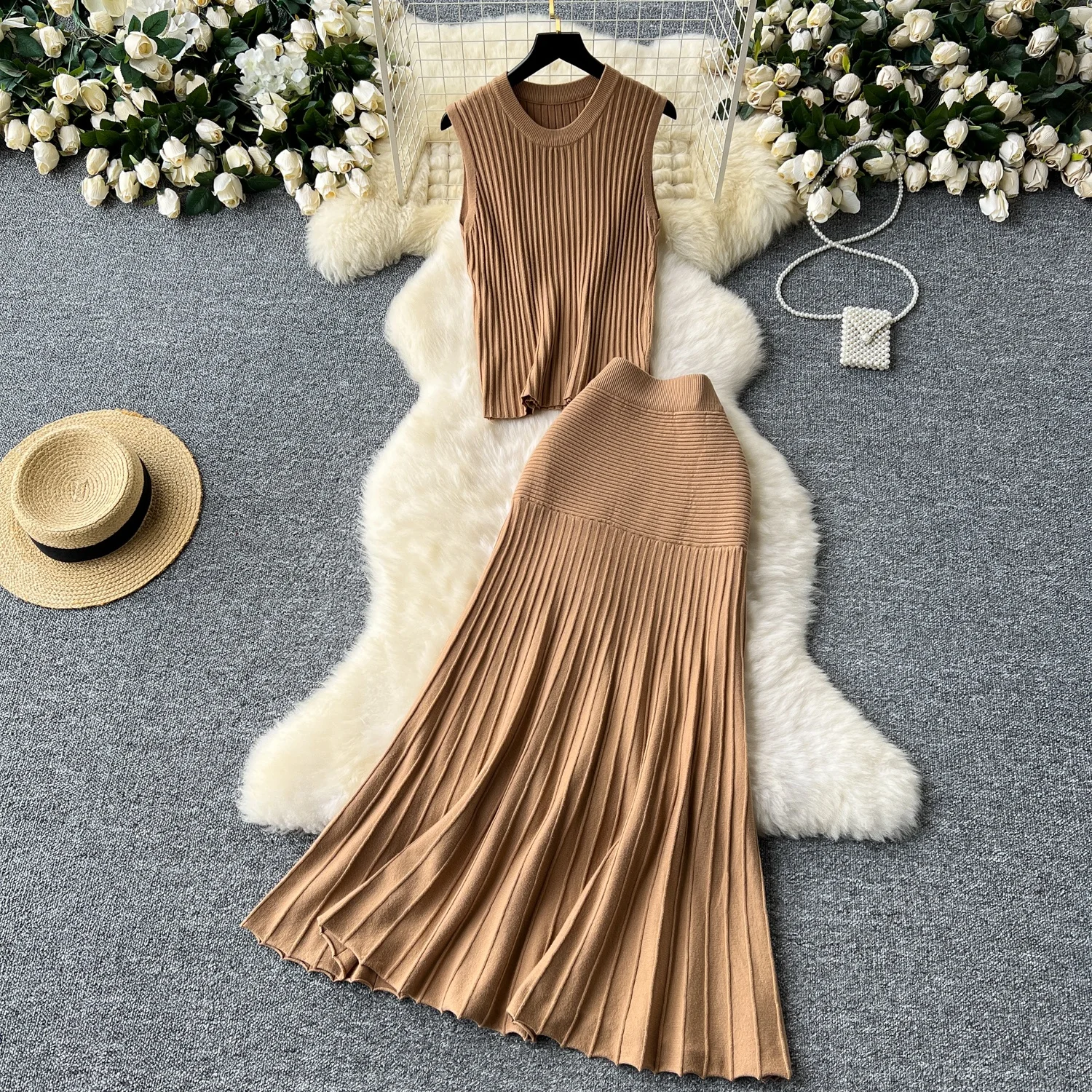 

Clothland Women Stylish Knitting Skirt Suit Sleeveless Blouse Shirt Mermaid Long Skirts female Chic Two Piece Set TA508