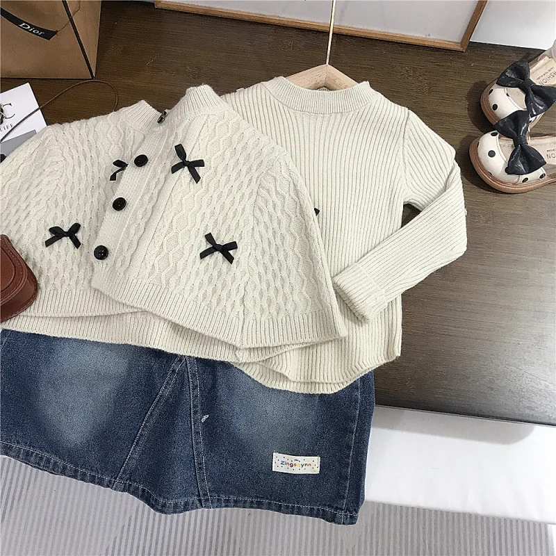 

Girls' Cape Shawl Sweater Set New Fashionable Children's Knitted Top Baby Girl Base Shirt Two-Piece Set