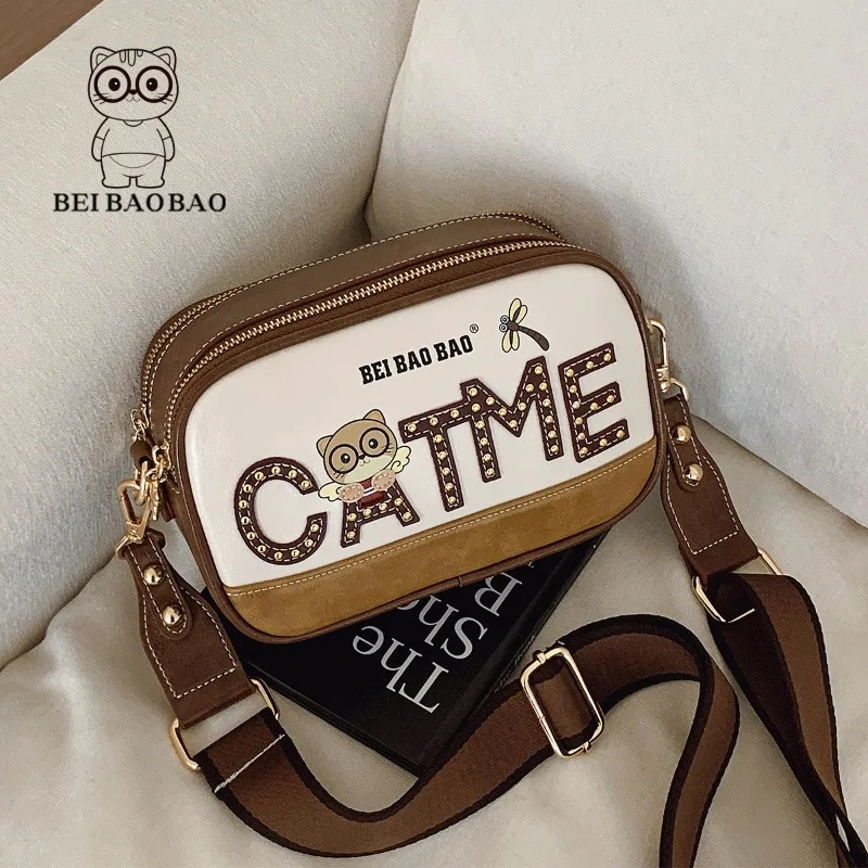 

New Popular Cartoon Alphabet Messenger Bag Small Square Bags Light Luxury Simple Commuter Shoulder Women's Bag.