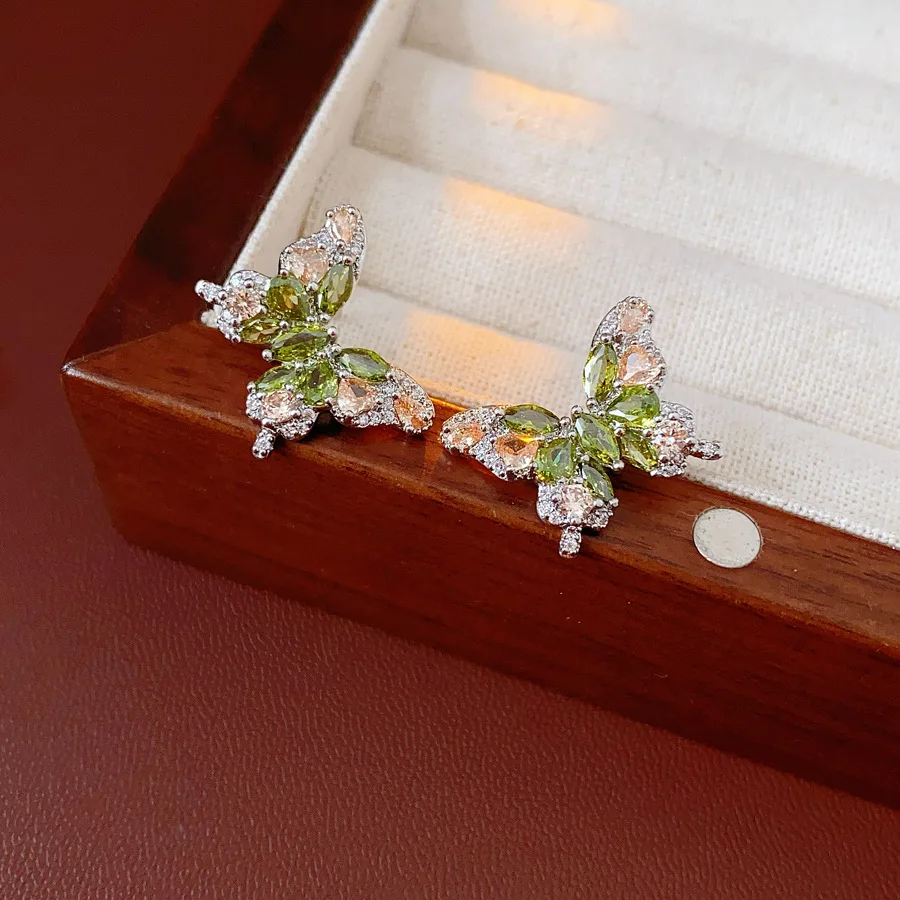 

Green Butterfly Earrings Sweet-Style Accessories for Summer Elegance