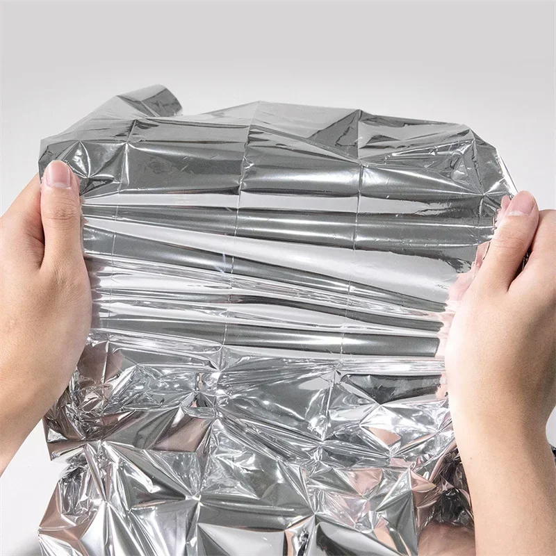 4PcsOutdoor First Aid Insulation Blanket Windproof Waterproof Sunscreen Multi-functional PET Survival Blanket Is Easy To Carry