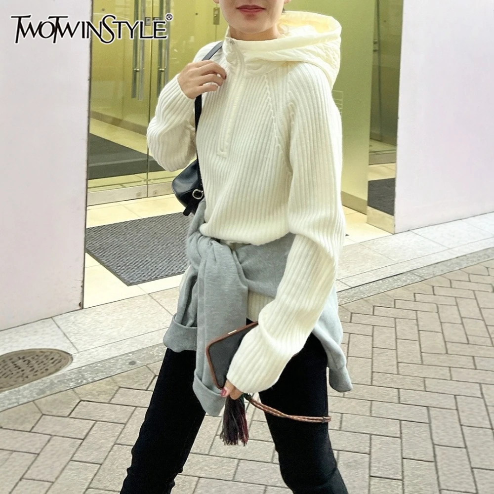 

TWOTWINSTYLE однотонный базовый свитер на молнии женский с капюшоном и длинным рукавом свободные повседневные женские свитера осенняя мода новинка