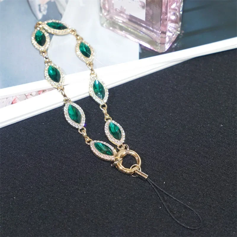 

New arrival bracelet luxury diamond-encrusted women's short mobile phone wrist lanyard Keychain for sling metal rhinestone chain