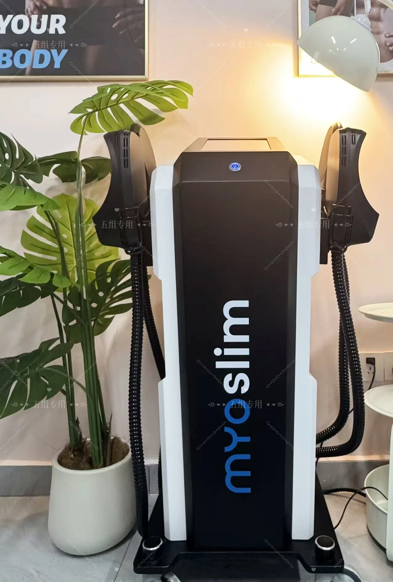 เครื่องกระตุ้นกล้ามเนื้อ EMSzero HIEMT ระดับมืออาชีพ NEO 6500W RF อุปกรณ์สลายไขมันและกระชับสัดส่วน