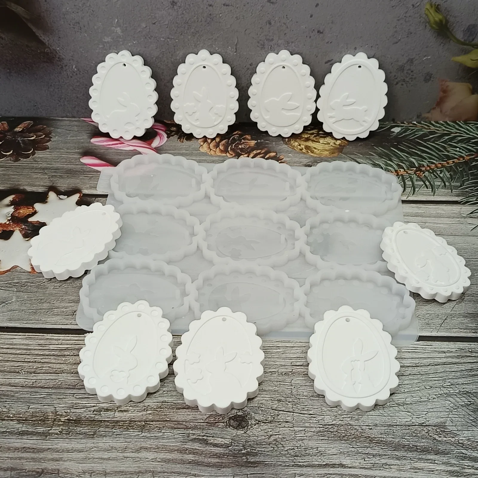 Silicone Molds for Rabbit-Themed Pendants, Easter Bunny Tags, Keychain Resin Liquid Molds for Casting
