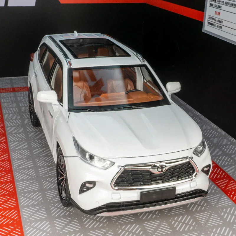 1:24 Toyota Highlander coche en miniatura de aleación SUV vehículo todoterreno puerta y capó del motor maletero se puede abrir tiene sonido y iluminación