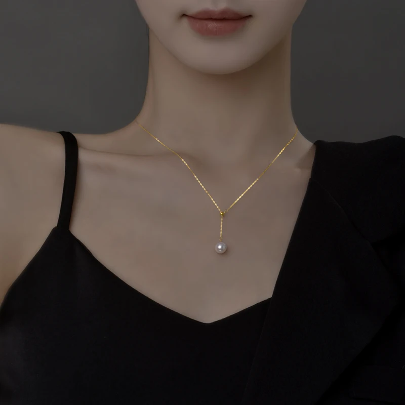 Thumbnail 2 - #13 Trending Gold Necklaces Right Now