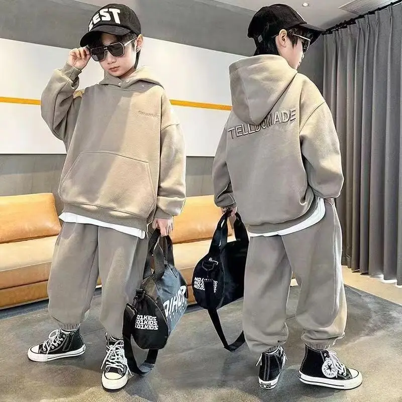 Boys' Spring Clothing Set 2026 New Handsome and Fashionable Sports Sweatshirt+ Sweatpants Two Piece Set Trendy