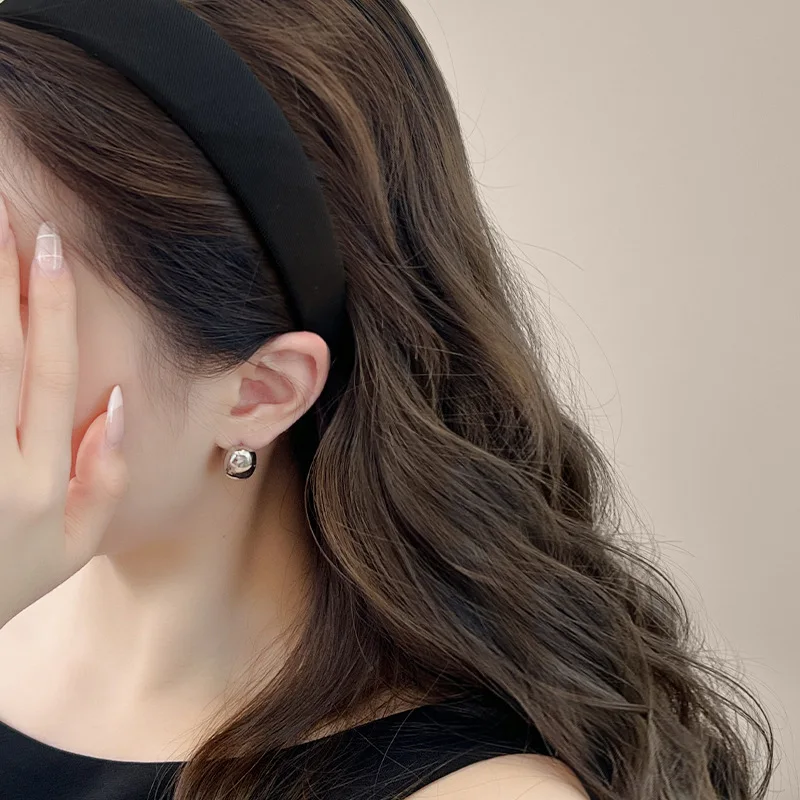 

2025 Korean New Morandi Color Simple Wide-Edged Headband Sporty Style, Gentle, Simple And Versatile, All-Round, All-Season