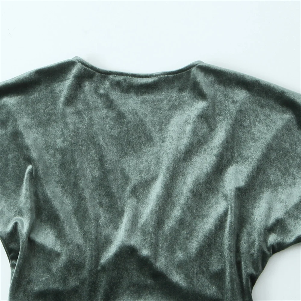 الحد الأدنى الخامس الرقبة مطوي تصميم المخملية قصيرة الأكمام تنورة طويلة الناي جديد بلون فستان سليم صالح