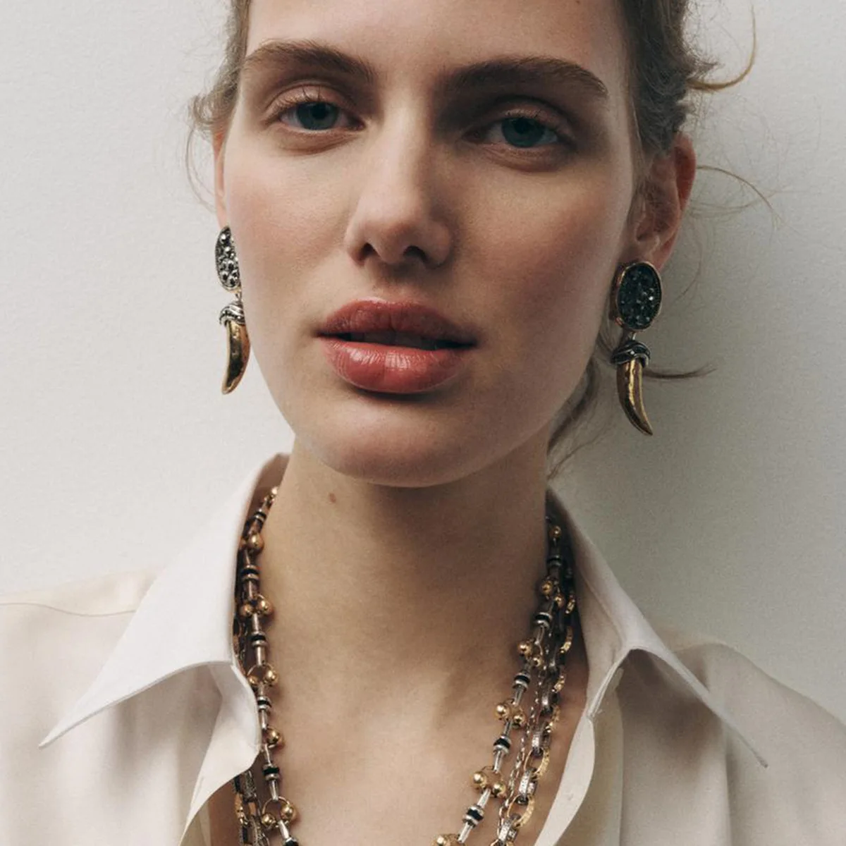 Personalized Trendy Retro Horn Alloy Earrings Fashionable And Versatile Wedding Party Ladies Earrings Holiday Jewelry Gift