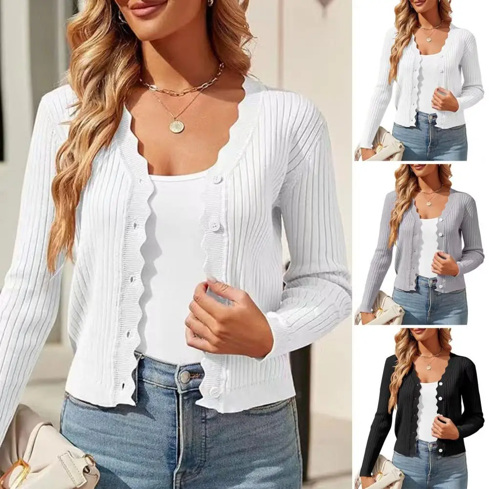 

Knitted Cardigan Elegant V-neck Knit Cardigan for Women Buttoned Long Sleeve Jacket Solid Color Stylish Short Knit Top for Wear