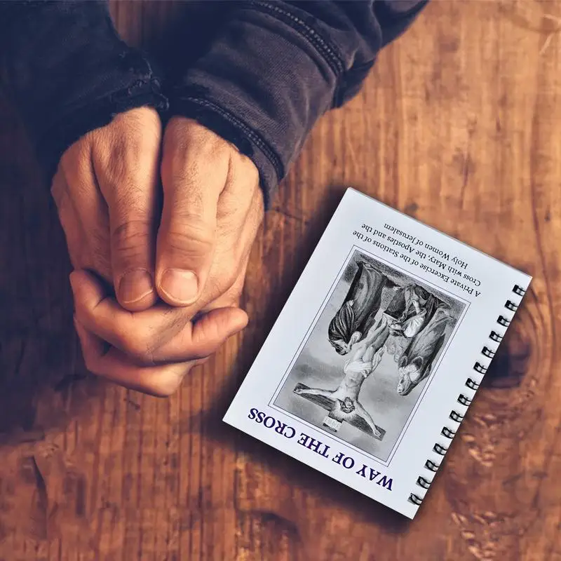 كتاب وصاية الكنيسة الدينية ، مذكرات يومية كاثوليكية ، مجلة صلاة دينية ، معتقد ديني ، كتاب تأمل ، 42 صفحة ملونة