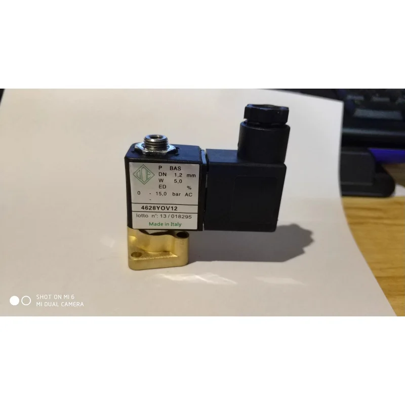 1 個レッドスターインテークバルブ ODE 電磁弁 4628Y0V12 4628YOV12