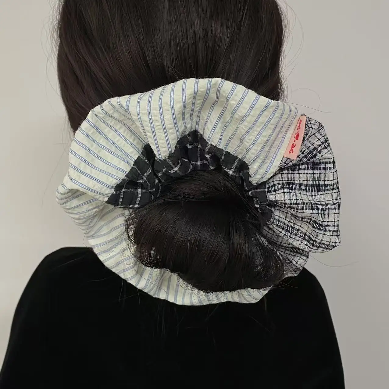 Thumbnail 3 - #26 Cheap Scrunchie Hair Ties Worth Buying