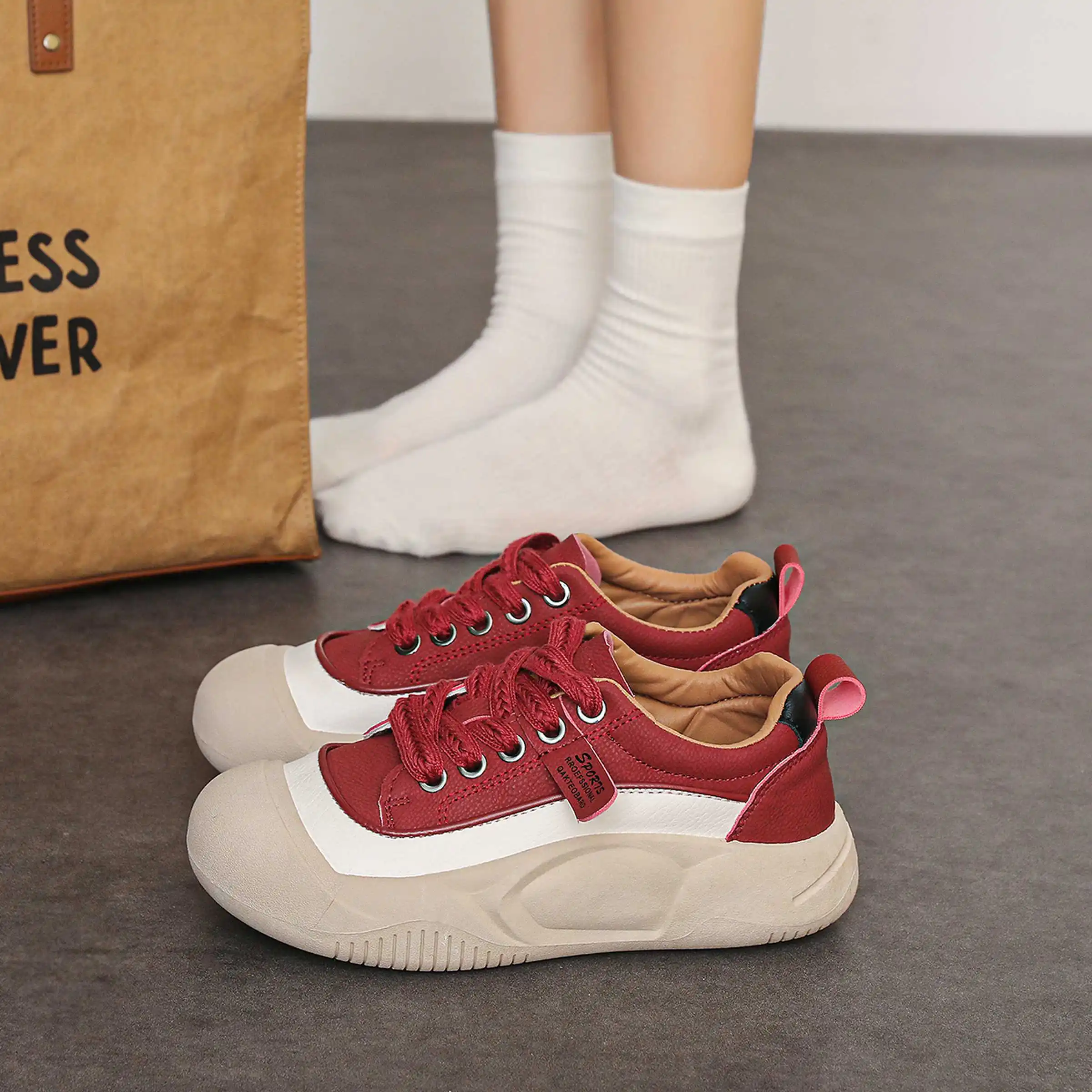 New Fashion Trend Casual Women's Shoes Thick Soles Increased Comfortable Flat Small White Shoes Outdoor Casual Sports Shoes