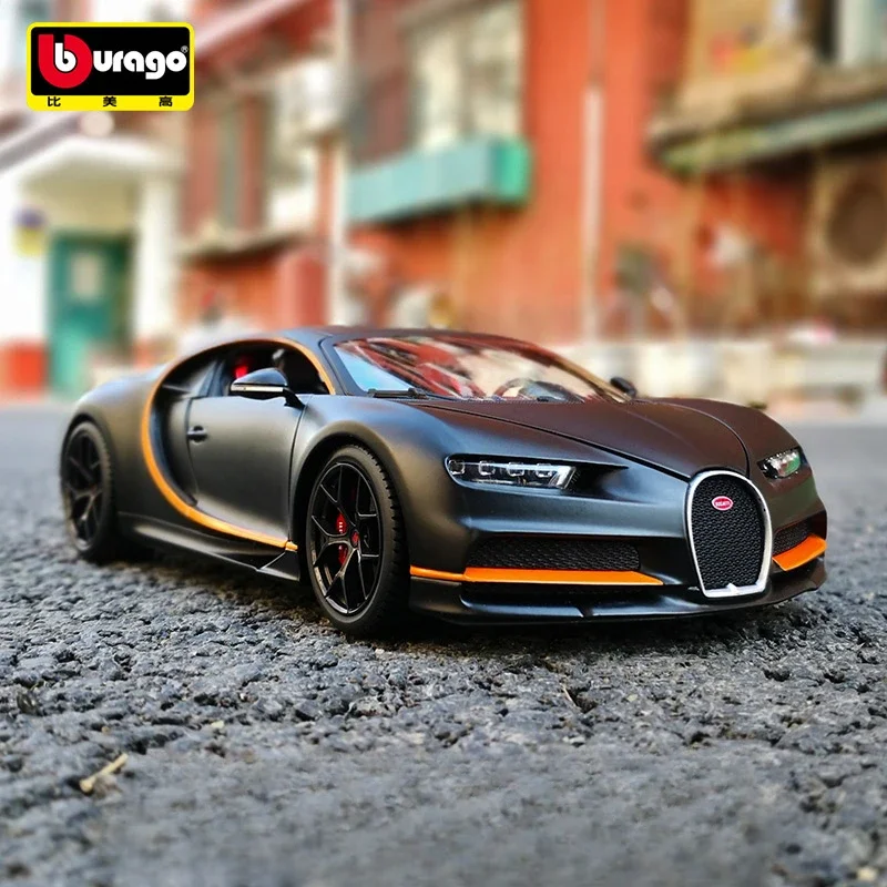 

High Simualtion Diecast 1/18 Scale Bugatti Chiron Divo Alloy Car Model Collective Vehicles Home Decor Metal Toys Cars Kids Boys