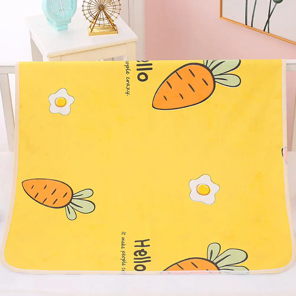1pc 綿ベビー尿パッド 70X90Cm 黄色防水吸収性洗える交換マット新生児睡眠ベッド保護用