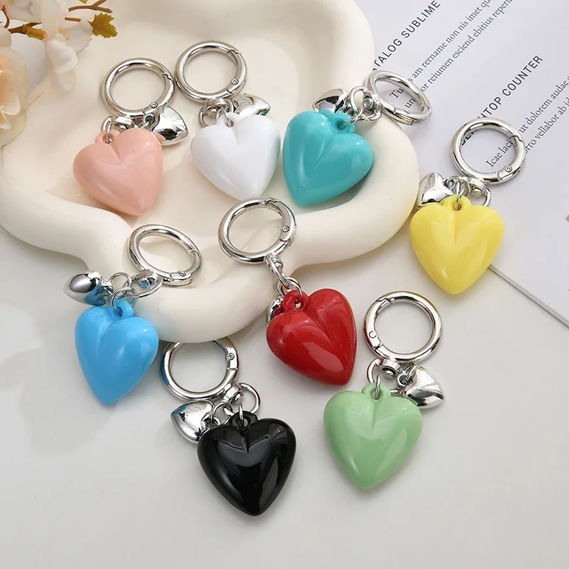 Multi colored acrylic creative heart keychain bag decoration pendant, car key decoration pendant, creative and versatile