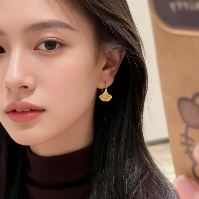 New Minimalist Ginkgo Dangle Earrings for Women Elegant Metal Plant Pendant Earrings Casual Party  Jewelry Accessories Gifts