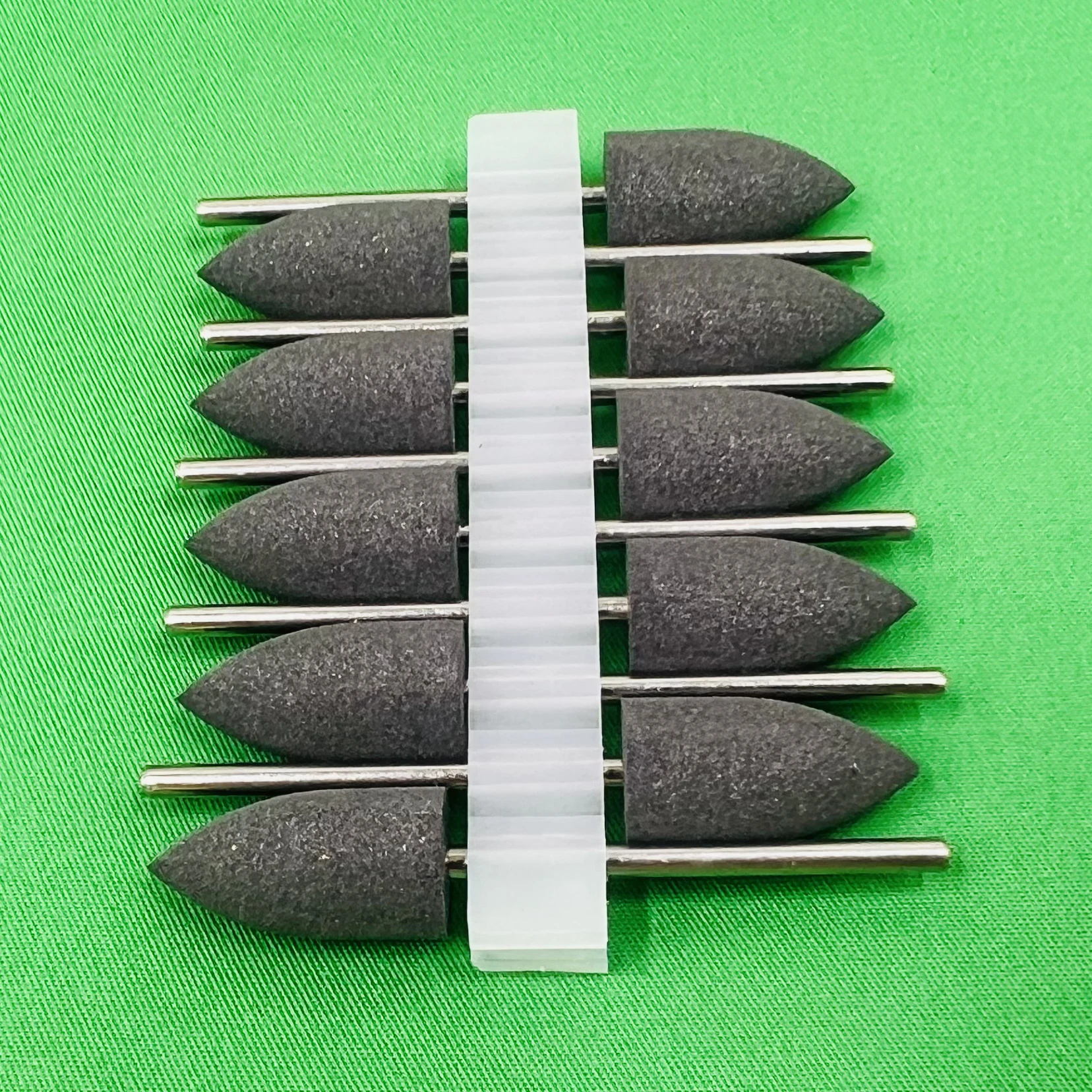 50pcs Dental Lab Silicone Rubber Polishers Diamond Polishing Burs 2.35mm Gray