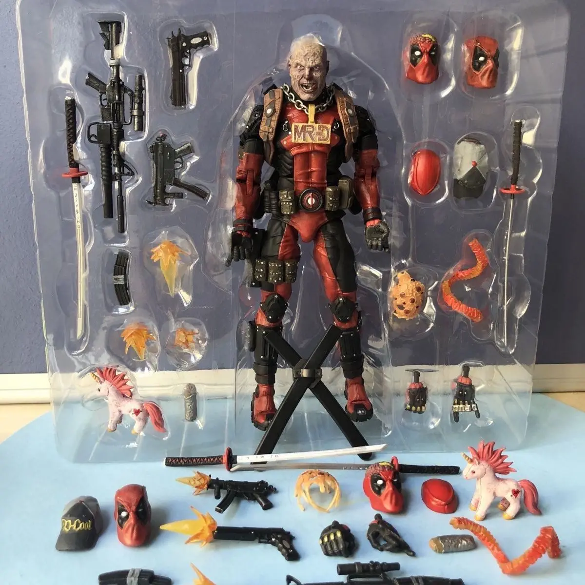 

Neca Deadpool Deluxe Edition Anime Figure X-Men Avengers Action Figure Halloween Pvc Collection Ornaments Gift Kids Toys