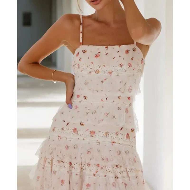 Combhasaki 女性の夏の調節可能な薄いショルダーストラップノースリーブスクエアネックレースパッチワーク Patchwoek A ラインキャミロングドレス