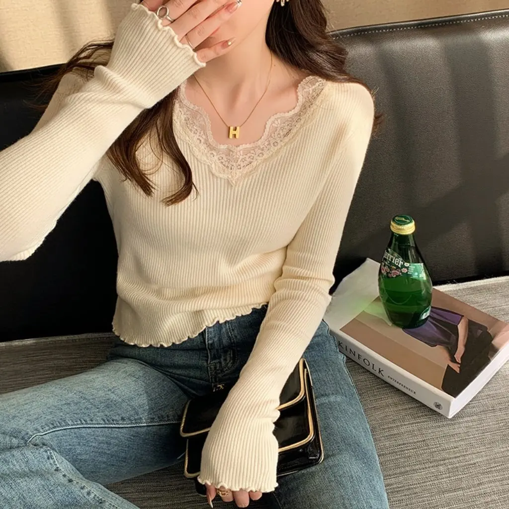 

Women's V-Neck Knitwear Black Slim Top High-Bottom Western Style Bottoming Shirt for Autumn And Winter New Style
