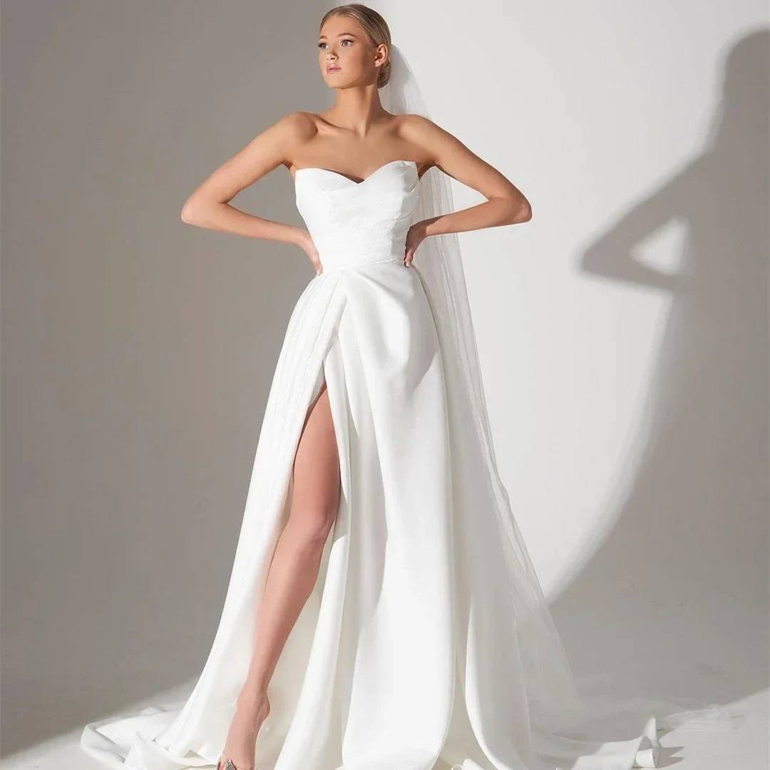 

A-Line Floor Length Robe De Mariee White Simple Sweep Train Sleeveless Robe Sweetheart Satin Wedding Dresses