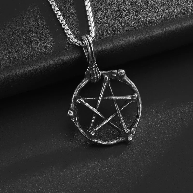 Retro Gothic Skull Witchcraft Pentagram Pendant Necklace for Men and Women Hip Hop Punk Motorcycle Rock Jewelry Accessories