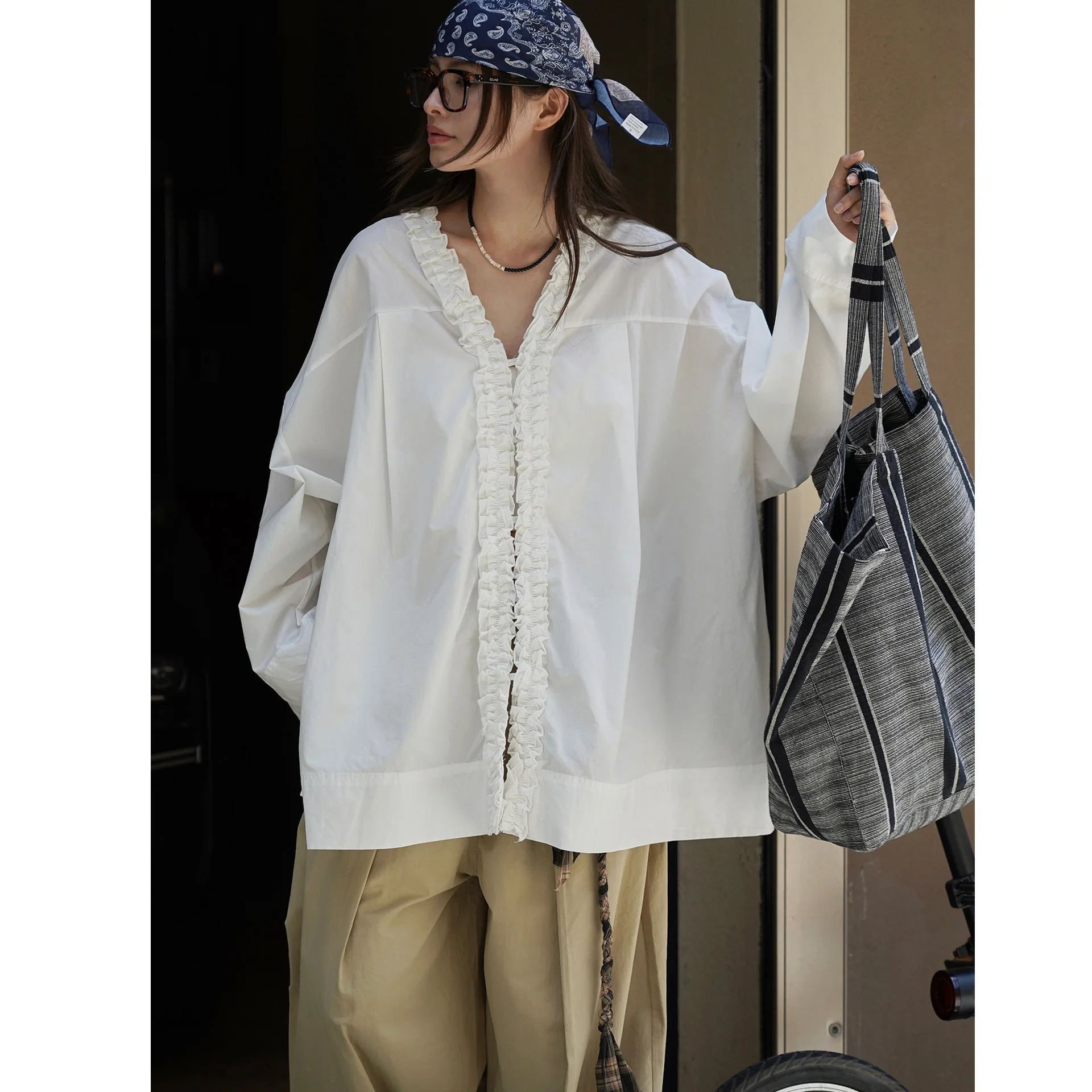 

Autumn Oversized Lace Trim Shirts Elegant Long Sleeve Loose Fit Top