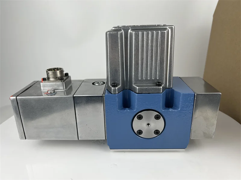 Servovalvola serie D661 modello completo valvole idrauliche D661-G35KOAA6VSX2HA(D661-6592)