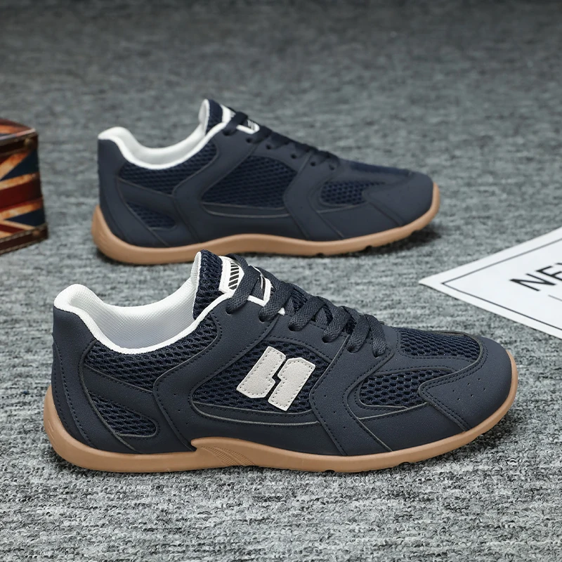 Beige Retro Casual Sneakers for Men Suede Upper Round Toe Comfortable Flat Sole Versatile Walking Shoes Zapatillas De Deporte