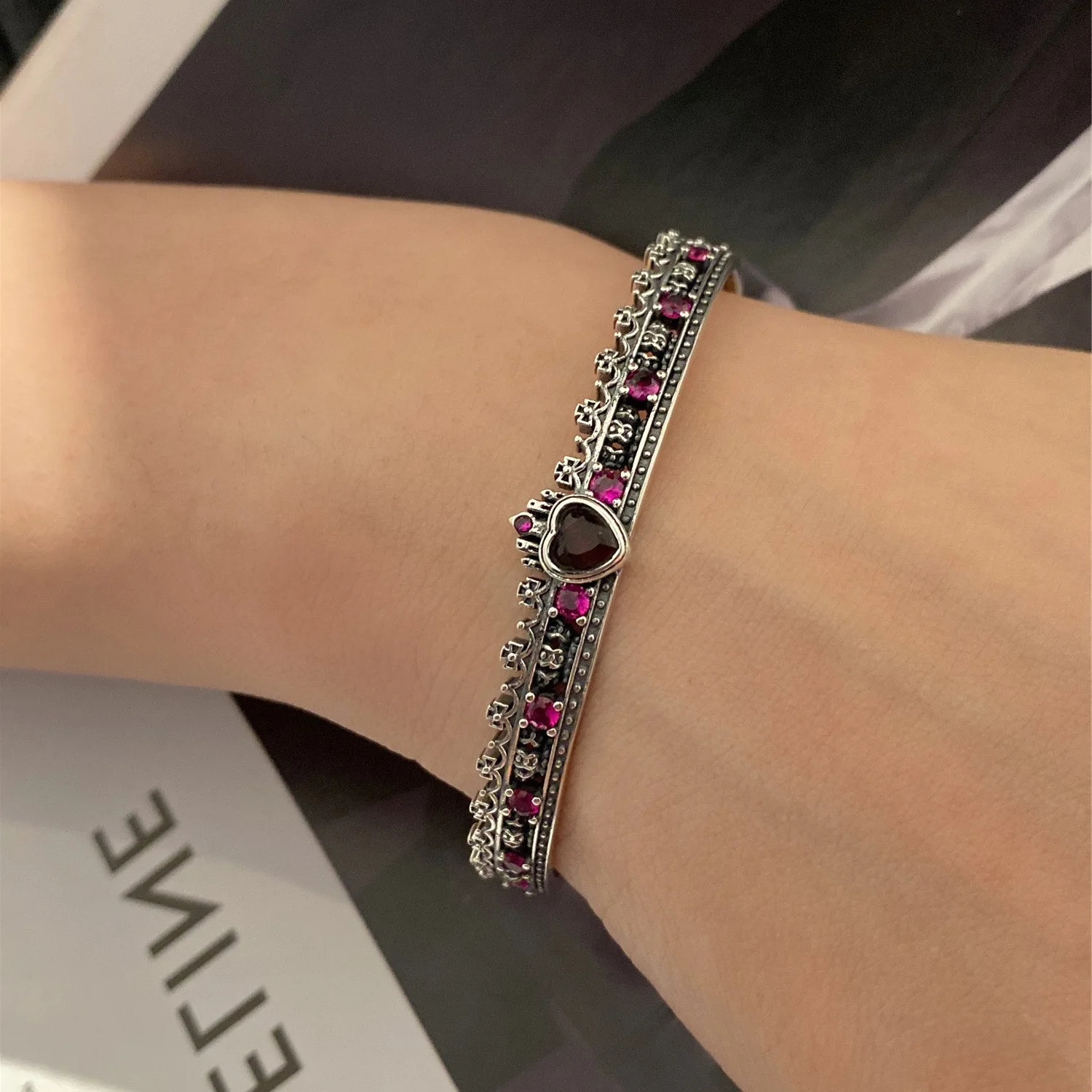 925 فضة اللون الزركون تاج الأصفاد أساور أساور امرأة خمر مصمم المجوهرات الفاخرة المجوهرات الكورية