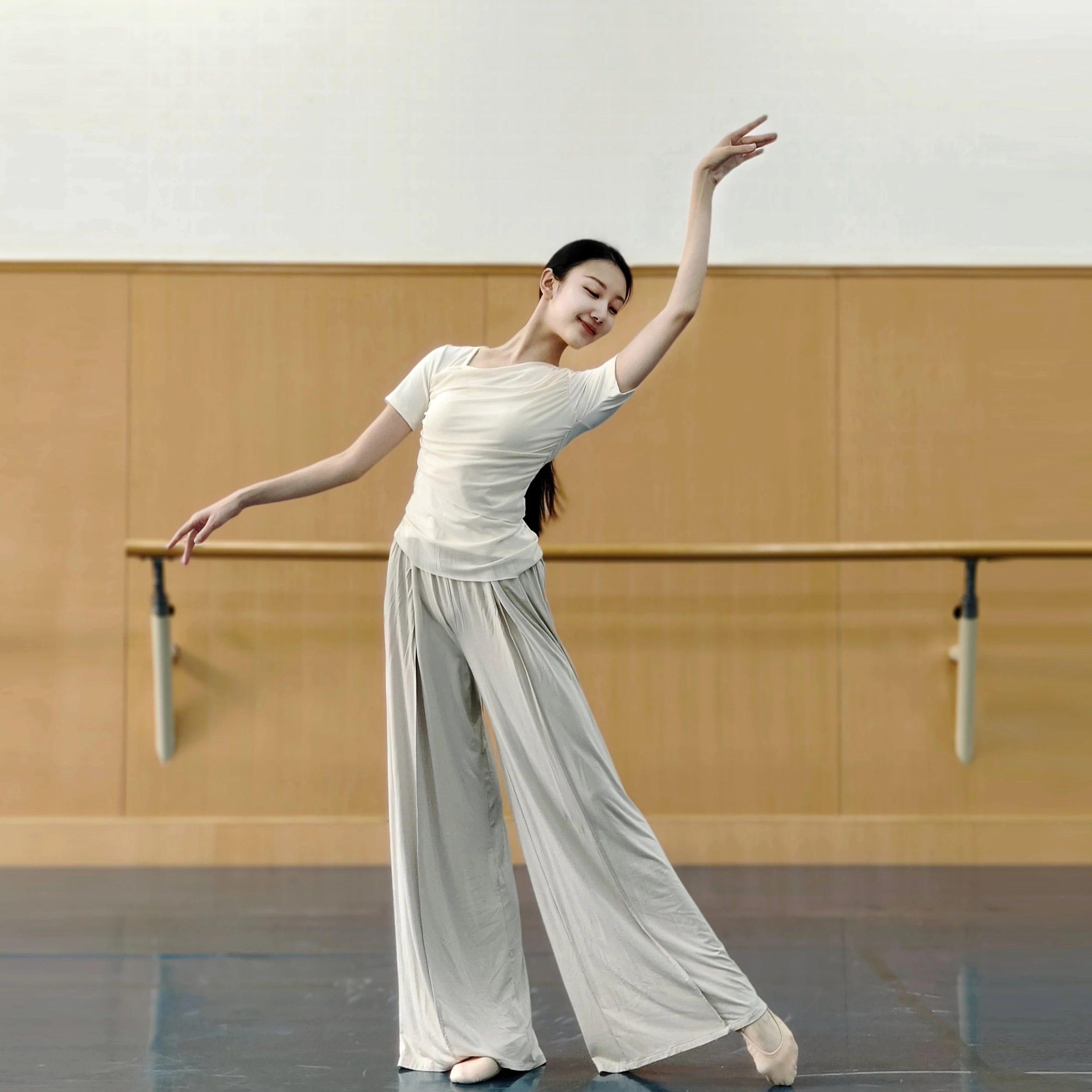 Весенне-летняя танцевальная одежда с короткими рукавами для современных танцев, топы, тренировочная одежда для тела классических танцев,