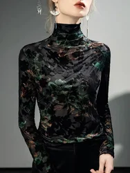 Chinese Style Embroidered Jacquard Long Sleeved T-shirt for Autumn and Winter, New Elastic and Sexy Plush Top