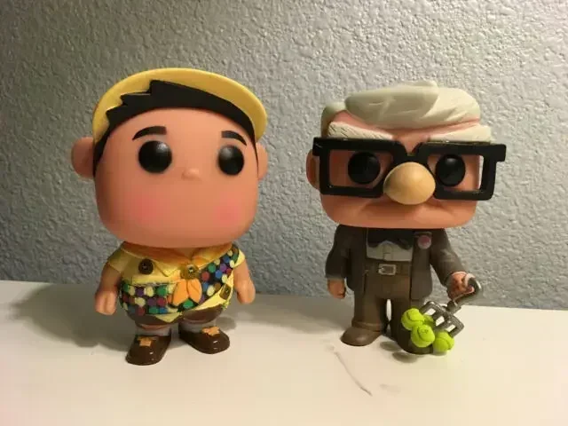 Nuevo FUNKO POP Disney Pixar Película UP CARL # 59 Russell 60 # Colección de figuras de vinilo de PVC, modelo de juguetes para niños, regalos de cumpleaños
