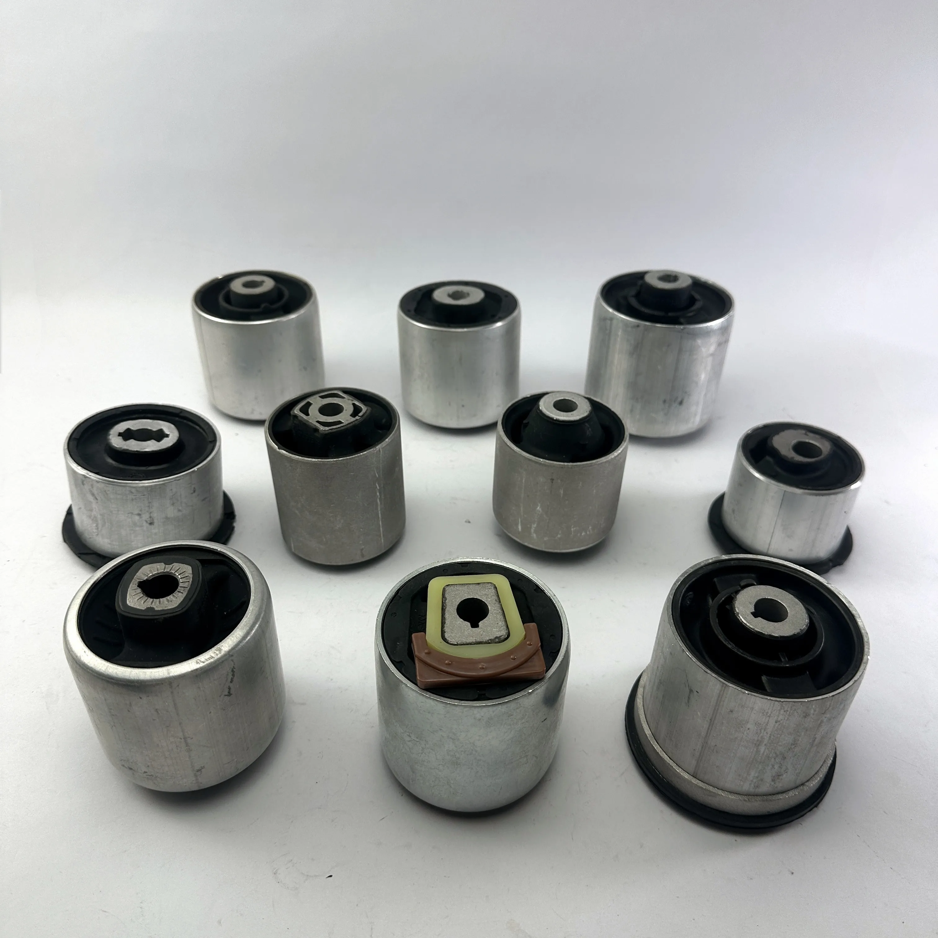 

Резиновая втулка гидравлической подвески для Touareg, A4, A5, A6, A7, A8, Q5, Q7, Cayenne, Panamera 970, 971